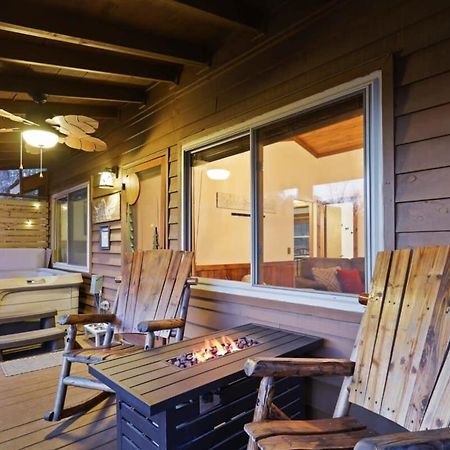 Mountain Views Hot Tub Firepit Close To Town ブルーリッジ山脈 エクステリア 写真