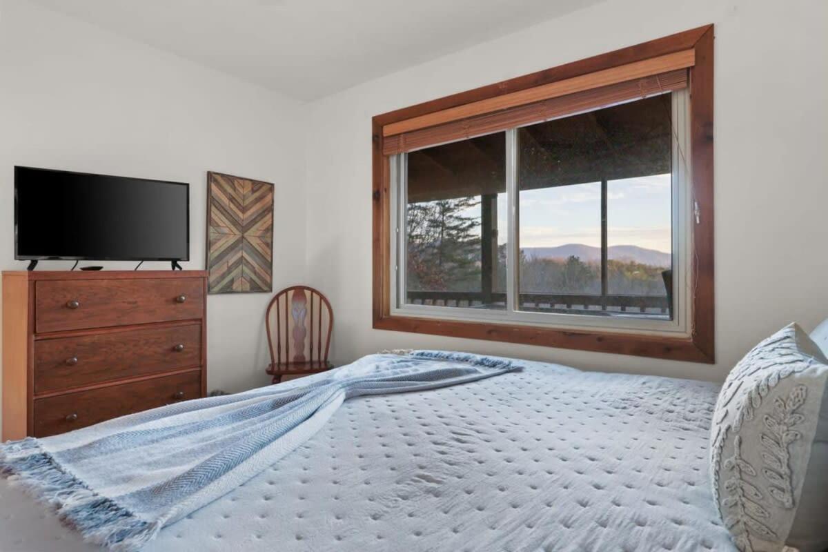 Mountain Views Hot Tub Firepit Close To Town ブルーリッジ山脈 エクステリア 写真