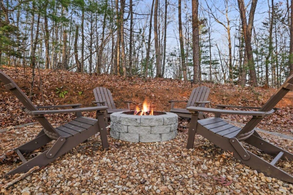 Mountain Views Hot Tub Firepit Close To Town ブルーリッジ山脈 エクステリア 写真